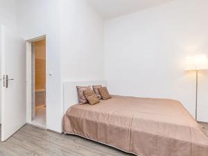 Pronájem bytu 2+kk, Praha - Karlín, Peckova, 52 m2