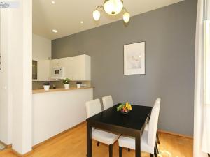 Pronájem bytu 3+kk, Praha - Vinohrady, Belgická, 92 m2