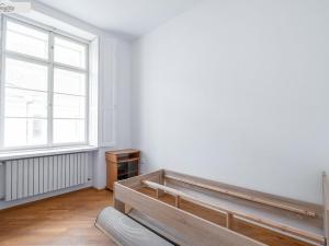 Pronájem bytu 3+1, Praha - Malá Strana, Sněmovní, 85 m2