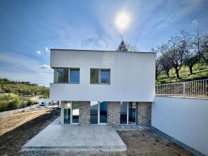 Prodej bytu 3+kk, Beroun - Beroun-Závodí, Jiráskova, 90 m2