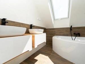 Prodej rodinného domu, Lužany, 150 m2