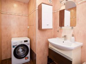 Prodej bytu 4+1, Praha - Hlubočepy, Dreyerova, 84 m2