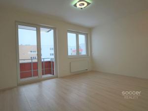 Pronájem bytu 1+kk, Praha - Kyje, Sicherova, 34 m2