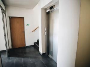 Pronájem bytu 2+kk, Praha - Vršovice, Pod stupni, 56 m2
