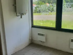Pronájem komerční nemovitosti, Korozluky, 400 m2