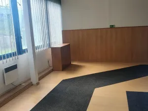Pronájem komerční nemovitosti, Korozluky, 400 m2