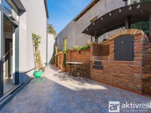 Pronájem obchodního prostoru, Praha - Horní Počernice, Šplechnerova, 526 m2