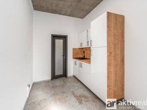 Pronájem obchodního prostoru, Praha - Horní Počernice, Šplechnerova, 526 m2