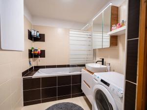 Prodej bytu 2+1, Třebíč, Jar. Haška, 57 m2