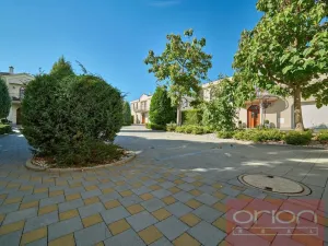 Pronájem rodinného domu, Praha - Nebušice, Nebušická, 243 m2