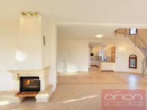 Pronájem rodinného domu, Praha - Nebušice, Nebušická, 243 m2