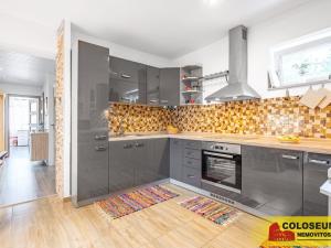 Prodej bytu 4+1, Moravany, 115 m2