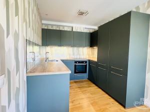 Prodej bytu 3+kk, Praha - Hrdlořezy, Mezilehlá, 118 m2