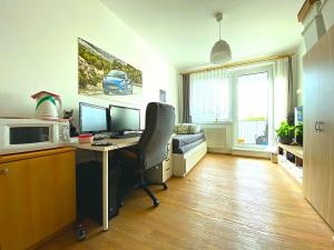 Pronájem bytu 1+kk, Praha - Střížkov, Zakšínská, 27 m2