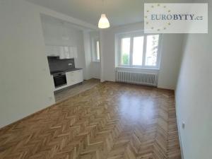 Pronájem bytu 1+kk, Praha - Vršovice, Vršovická, 36 m2