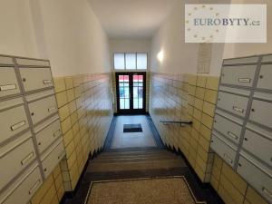 Pronájem bytu 1+kk, Praha - Vršovice, Vršovická, 36 m2