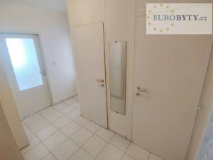 Pronájem bytu 2+kk, Praha - Záběhlice, Ostružinová, 50 m2
