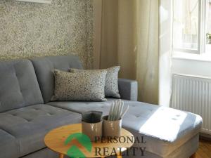 Pronájem bytu 2+kk, Praha - Žižkov, Dalimilova, 48 m2