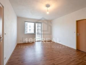 Pronájem bytu 2+1, Skřivany, Sloupenská, 56 m2