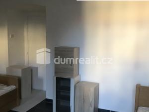 Pronájem bytu 1+1, Praha - Libeň, Zenklova, 26 m2