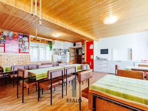 Pronájem komerční nemovitosti, Lažánky, 500 m2
