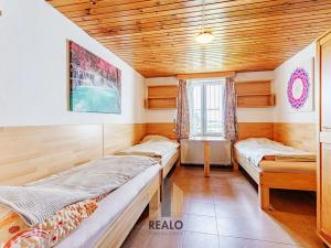 Pronájem komerční nemovitosti, Lažánky, 500 m2