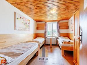 Pronájem komerční nemovitosti, Lažánky, 500 m2