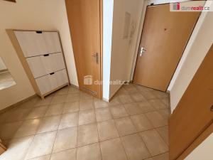 Pronájem bytu 2+kk, Praha - Záběhlice, Velenovského, 50 m2