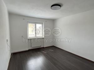 Pronájem bytu 2+1, Dobřany, 60 m2