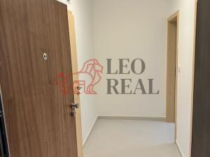 Pronájem bytu 2+kk, Praha - Stodůlky, náměstí Junkových, 48 m2