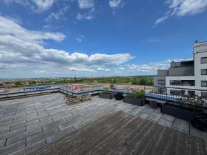 Pronájem bytu 3+kk, Praha - Dolní Měcholupy, Honzíkova, 98 m2