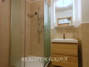 Pronájem bytu 1+kk, Pardubice, kpt. Bartoše, 34 m2