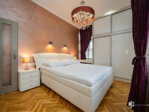 Pronájem bytu 4+kk, Praha - Karlín, U nádražní lávky, 115 m2
