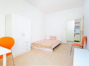 Pronájem bytu 2+kk, Praha - Břevnov, Mládeže, 49 m2