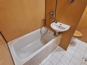 Pronájem bytu 1+1, Ústí nad Labem, Seifertova, 35 m2