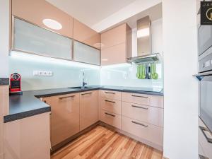 Prodej bytu 2+kk, Praha - Kyje, Davidovičova, 54 m2