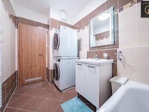 Prodej bytu 2+kk, Praha - Kyje, Davidovičova, 54 m2