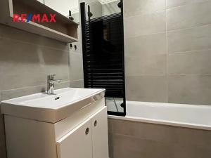 Pronájem bytu 2+kk, Horoměřice, Velvarská, 63 m2