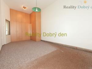 Prodej bytu 3+1, Opava, Mírová, 90 m2