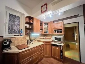 Pronájem bytu 2+kk, Praha - Žižkov, Jeseniova, 42 m2