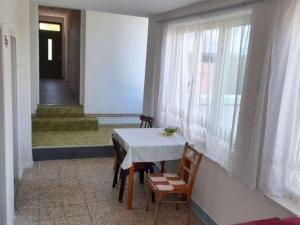 Prodej rodinného domu, Hrušovany nad Jevišovkou, Drnholecká, 160 m2