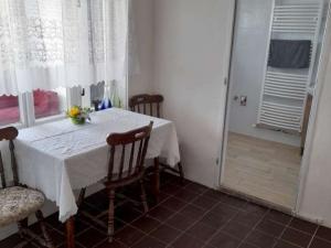 Prodej rodinného domu, Hrušovany nad Jevišovkou, Drnholecká, 160 m2