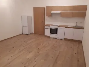Pronájem bytu 1+kk, Praha - Čakovice, Bermanova, 36 m2