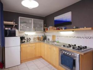 Prodej bytu 1+1, Praha - Dejvice, Na Vlčovce, 34 m2