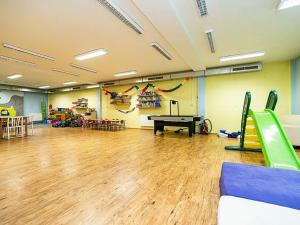 Pronájem bytu 3+kk, Praha - Dubeč, Netlucká, 85 m2