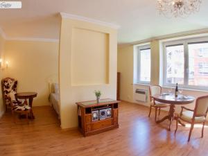 Pronájem bytu 1+kk, Praha - Jinonice, U kříže, 49 m2