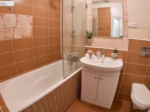 Pronájem bytu 1+kk, Praha - Jinonice, U kříže, 49 m2