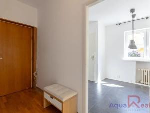 Prodej bytu 2+1, Karlovy Vary, 5. května, 59 m2