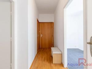 Prodej bytu 2+1, Karlovy Vary, 5. května, 59 m2