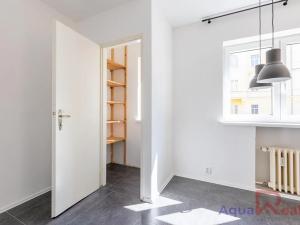 Prodej bytu 2+1, Karlovy Vary, 5. května, 59 m2